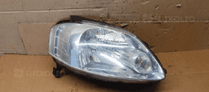 Lampa prawy przód przednia prawa VW FOX 1