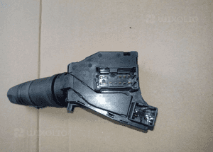 Nissan Almera N16 przelacznik swiatel kierunkow 2