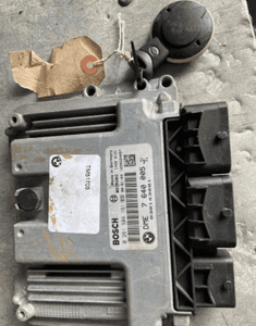 MINI COOPER R56  benzyna komputer silnika DME 7640005  0261S04161 2