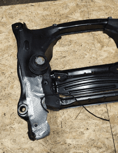 MERCEDES W221 KOŁYSKA WZMOCNIENIE PRZÓD 5