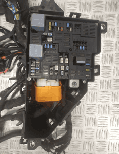 Volvo XC90 instalacja wiązka silnika 32200114 11