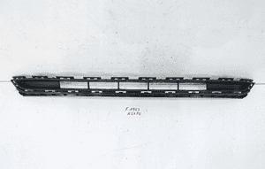 Polestar 2 2020- atrapa kratka środkowa zderzaka przód 31663953 1