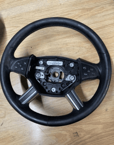 Mercedes gl ml 164 r 251 kierownica skora łopatki czarna skórzana 1