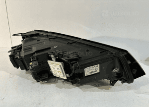 Volkswagen Touareg 7P Lampa przednia Xenon L 15250 5
