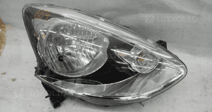 Nissan K13 lift lampa przednia prawa 1