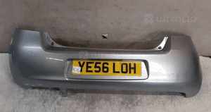 Zderzak tył tylny do toyota yaris ii 2 hb 1E7 srebrny 1