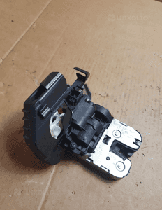 AUDI SEAT SKODA ZAMEK KLAPY BAGAŻNIKA 8K9 827 505A 4