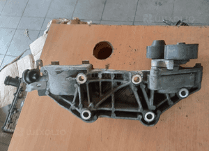 łapa alternatora koleos 2.0 dci 3