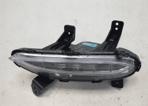 Hyundai I30 nline lampa drl led prawy przód 10