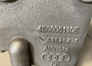 A8 D3 odbój strefa zgniotu prawa 4E0808110E 5