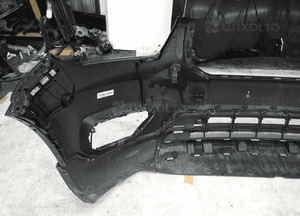 Volvo XC40 bez dziur z wzmocnieniami wewnętrznymi zderzak przedni przód 4
