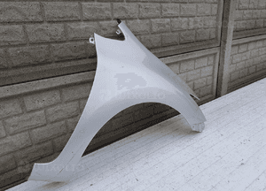 Toyota auris lift 2010-2013 błotnik przedni prawy 3