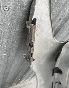 Mercedes CL 216 błotnik  srebrny 775  ślizg  prawy 5