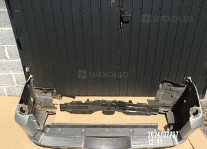 Mitsubishi Pajero IV zderzak tylny 1