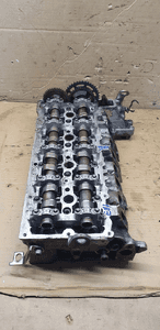 Głowica kompletna wałki BMW I E87 Lift 2.0D 7797676 7781093 7797678 3