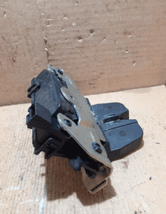 ZAMEK KLAPY TYŁ OPEL ZAFIRA B nr  495058724 4