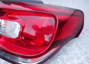 Lampa prawy tył citroen DS3 9676973380 radom 3
