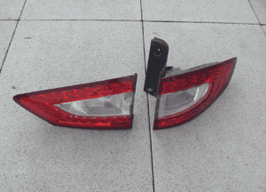 Ford mondeo MK5 kombi drzwi tylne lewe 6