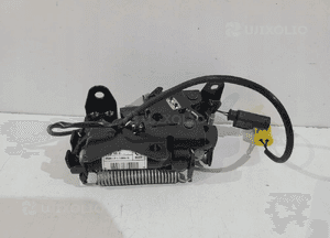 BMW 2 F46 / X1 F48 Zamek maski aktywny L - 13697 4