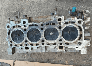 Ford Fiesta 1.25 16V Mk7 08-17 Dekiel pokrywa wał 12