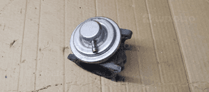 Zawór EGR VW Golf V Plus 1.9 TDI 038131501AF 038129637D 5