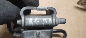 Zawias zawiasy drzwi prawy przód para Audi A4 B6 8E0831412E 5