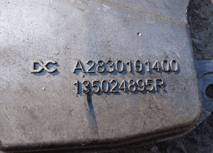 Obudowa rozrządu osłona nissan juke ii dacia sandero 1.0 tce 135024895R 3