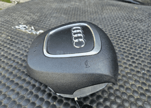 Kierownica Czarna Skóra Multifunkcja Air Bag Poduszka Wtyczka AUDI A4 B8 A5 A6 32