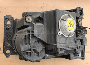 Lampa przednia prawa Xenon RHD LAND ROVER DISCOVERY 3 III 2
