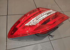 Mercedes c-klasa W204 lift lampa led lewy tył tylna lewa europa oryginalna 12