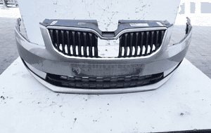 Zderzak przód przedni halogeny skoda octavia 3 iii LF8H 1