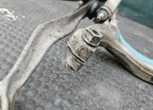 Zwrotnica 8E0258F 8E0407242B Zawieszenie Piasta Czujnik ABS Przednia Przód Prawa AUDI A4 B6 B7 14