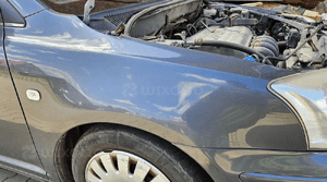 Toyota Avensis T25 błotnik przód przedni prawy  1F3 2