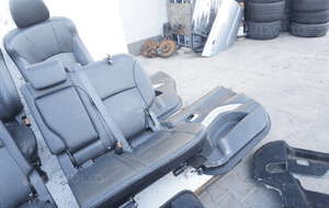 FOTELE BOCZKI WYKŁADZINA SKÓRA GRZANE 7 OSÓB MITSUBISHI OUTLANDER II 4