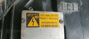 Lampa prawy przód przednia prawa XENON Audi A6 C6 6