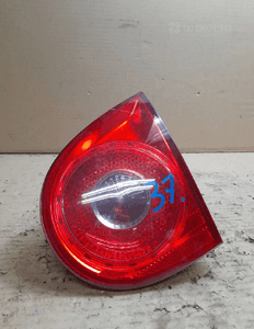 lampa prawa prawy tył w klapę golf 5 2