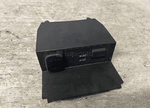 Mazda 6 iii lift 17r GML8644A1 2.0 b wejście port usb aux zapalniczka 1