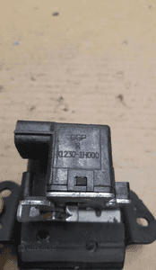 Zamek klapy tył kia ceed nr 81230-1H000 5