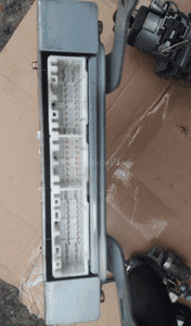 Mazda 323 f BJ 98-03 Komputer Sterownik 1.5 ZL13 3