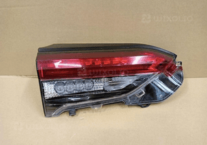 Lampa lewa tylna lewy tył toyota RAV4 RAV-4 v 5 led 19- 1