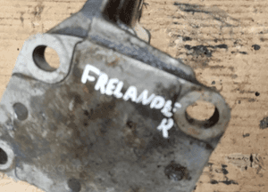 Łapa poduszka silnika skrzyni Land Rover Freelander 2.0 TD 4
