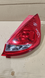 Lampa prawa lewa tył tylna ford fiesta MK7 8A61-13404-AE 8A61-13405-AE 11