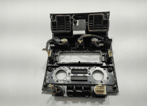 RAMKA OSŁONA DESKI ROZDZIELCZEJ RADIA LAND ROVER DEFENDER 7H12-045F67 07-14 3