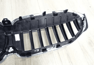 Grill bmw G20 atrapa nerki 5113192976-10 ok 8