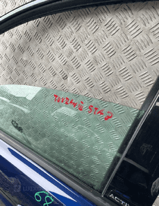 Drzwi lewy przod przednie kpl vw touran iii 5TA 3