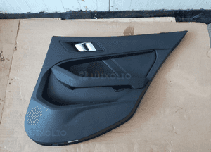 Bmw F40 boczek tapicerka drzwi prawy tył 1