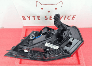 VW Volkswagen Golf VIII 8 LAMPA PRAWA TYŁ 5H0945096C 5