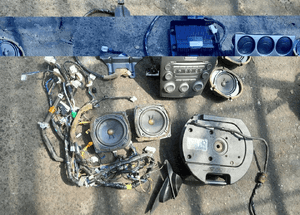 Mazda 6 02-07 Zestaw audio subofer Głośniki Bose 9