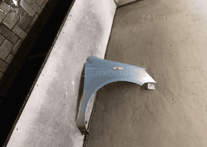Błotnik przód przedni prawy do toyota yaris 1 i 8R0 błękitny 2