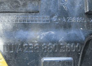 Ślizg zderzaka tylny prawy lewy mercedes W213 W238 A2388803600 A2388854200 5